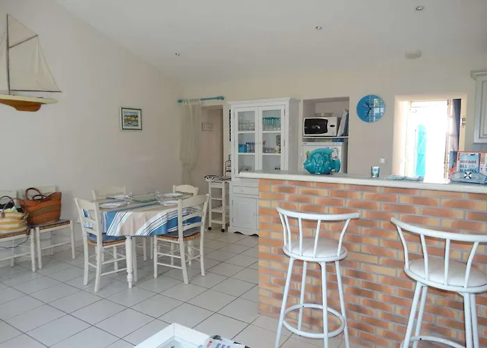 La Grenette Gilles Croix De Vie *